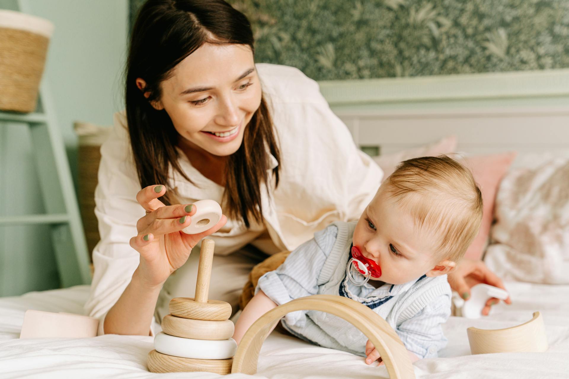 Les meilleurs jouets pour bébé : stimulez son développement à chaque âge