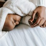 Rituels de coucher pour bébé : astuces pour un sommeil paisible